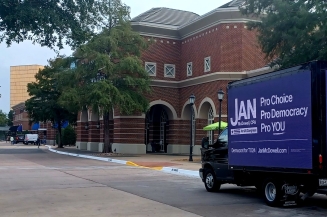 How to Use an Effective LED Billboard Truck in a Political Campaign?